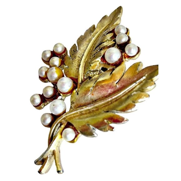 Vintage Goldtone Double Leaf Brooch Pin with Faux Pearl Details 2.25" - Picture 2 of 5